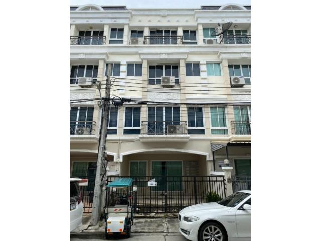รหัสทรัพย์  9399 โฮมออฟฟิศ Grand De Ville ตรงข้าม ซีคอนสแควร์