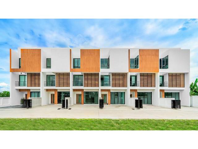 บ้านสวย สไตล์โมเดิร์น ทำเลดี ใกล้เมืองเชียงใหม่