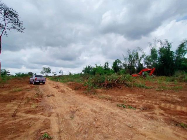 คุ้มกว่านี้มีอีกไหม!!! ขายด่วนที่ดินหล่มสักเพชรบูรณ์ เพียงไร่ละ 1.3 แสน(ฟรีค่าโอน) เนื้อที่ 26 ไร่ 1 งาน 12 ตรว. ต.ท่าอิบุญ อ.หล่มสัก จ.เพชรบูรณ์