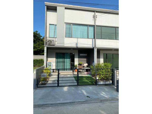 รหัสทรัพย์  9372 ทาวน์โฮม หมู่บ้านพลีโน่ บางนา-วงแหวน   ใกล้ MEGA บางนา