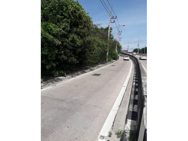ขายที่ดินทำเลทอง ใกล้ถนนข้าวหลาม เนื้อที่ 1-1-76 ไร่ ต.บ้านปึก อ.เมือง จ.ชลบุรี