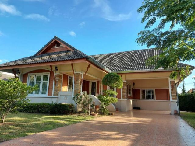 ขายบ้านดอยสะเก็ด หมู่บ้านธนกฤษณ์ เนื้อที่ 128 ตร.ว. ต.สันปูเลย อ.ดอยสะเก็ด จ.เชียงใหม่​