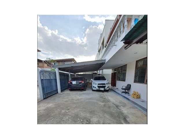 TSP-YB1043ให้เช่าบ้านเดี่ยว 2 ชั้นย่านลาดพร้าว โชคชัย 4 เนื้อที่ 130 ตร.วา เป็นบ้านเปล่า เหมาะสำหรับอยู่อาศัย หรือ home