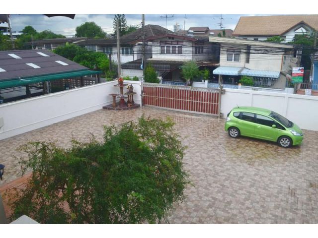 Code17969 House for RENT MRT Ladprao ให้เช่าบ้านเดี่ยวหลังใหญ่ 120 ตรว 2 ชั้น จอดรถได้ 12 คัน เหมาะทำโฮมออฟฟิต ย่านรัชดา
