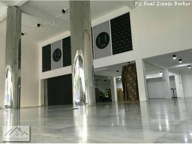 ให้เช่าอาคาร3คูหา 4.5 ชั้น1020 ตร.ม.ติดถนนลาดพร้าว