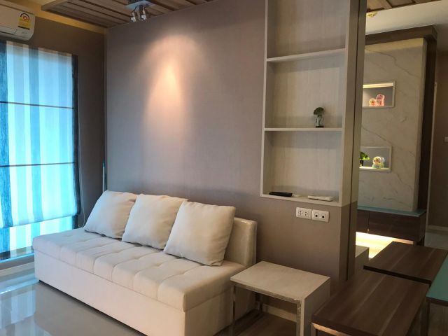 ขายห้องชุด พร้อมอยู่ 1br. 32 ตร.ม. วิวทะเล