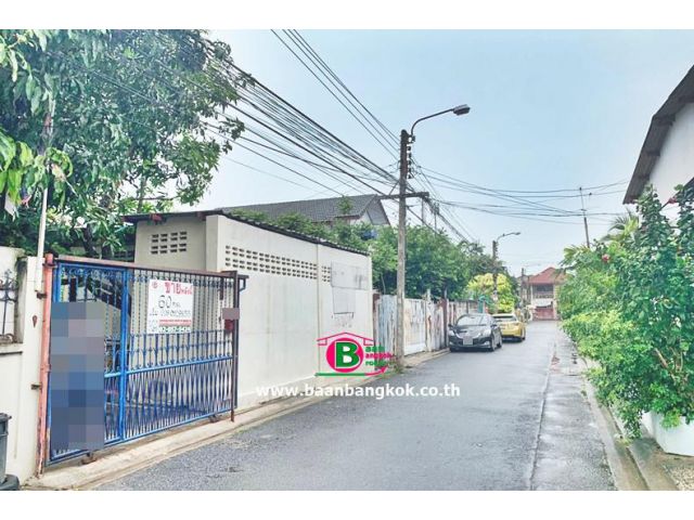 ที่ดินพร้อมกิจการ(ห้องเช่า) 1 ชั้น ซอยเพิ่มสิน 20 แยก 5-1 เนื้อที่ 60 ตรว. มี 5 ห้องนอน 5 ห้องน้ำ ถนนพหลโยธิน เขตสายไหม