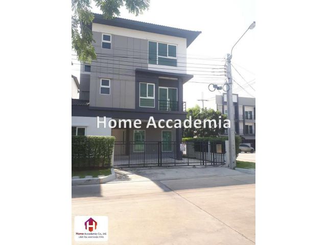ขายทาวน์เฮ้าส์ใหม่ ไม่เคยเข้าอยู่ 3 ชั้น (หลังริม) 38 ตร.ว. หมู่บ้านกลางเมืองสวนหลวง  ซ.เฉลิมพระเกียรติ ร.9 ซอย 28 เขตปร