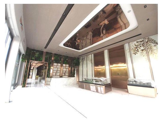 ให้เช่าอาคารโชว์รูม ย่านลาดพร้าว  ตกแต่งสวย ในพื้นที่  3  ไร่ เหมาะเป็น Showroom ต่าง หรือ สถานเสริมความงาม ,Spa  หรือ ธ