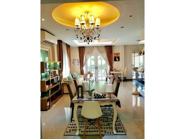 ขายบ้านเดี่ยวแต่งหรู บ้าน ลัดดารมย์ อิลิแกนซ์ วงแหวน สาทร-กาญจนา บ้านสวยน่าอยู่หรูหรามาก
