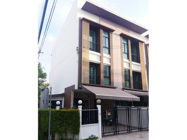 ขายทาวน์โฮม3ชั้น กัลปพฤกษ์ บางหว้า เขตภาษีเจริญ