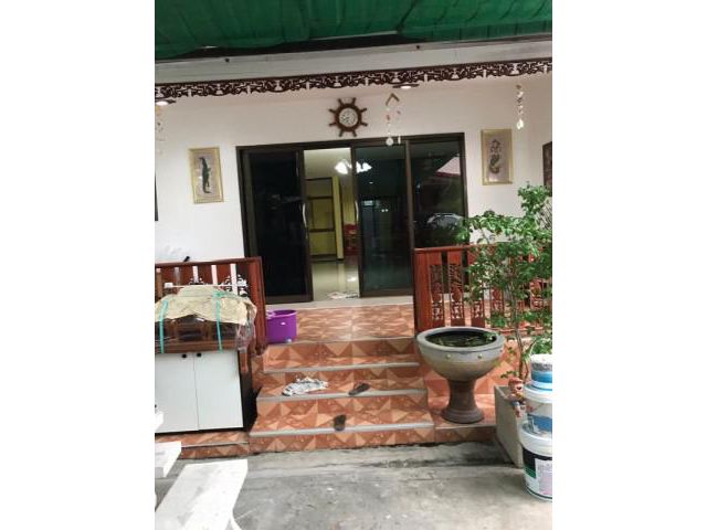 รหัสทรัพย์  9630 ทาวน์เฮ้าส์ หมู่บ้านร่มเย็น ซอยแจ้งวัฒนะ12