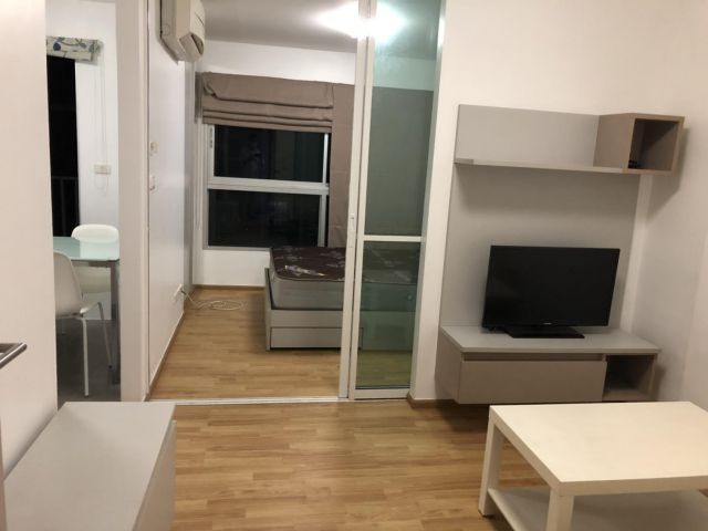 ให้เช่า D condo รามคำแหง ขนาด 30 ตรม. ทำพื้นใหม่