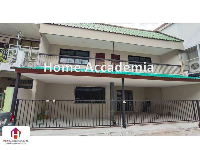 ขายทาวน์เฮ้าส์ 2 ชั้น 36 ตร.ว. (รีโนเวทใหม่) ซอยปรีดีพนมยงค์ 42
