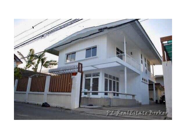 ให้เช่าบ้าน 80 ตรว อารีย์สัมพันธ์ ใกล้BTSอารีย์