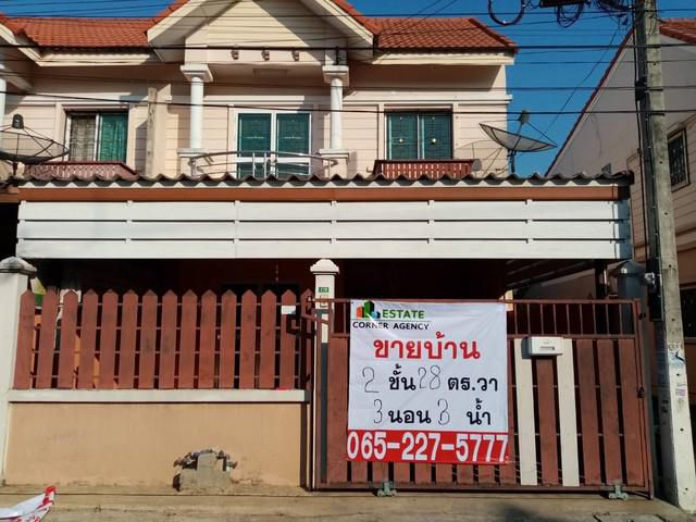 ทาวเฮาส์หลังมุม2ชั้น ม.ทัศนีย์ คลอง1