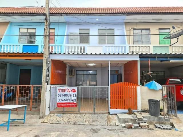 ขาย ทาวน์เฮ้าส์ 2 ชั้น 18 ตรว. 2 ห้องนอน 2 ห้องน้ำ ใกล้วัดท่าไม้กระทุ่มแบน