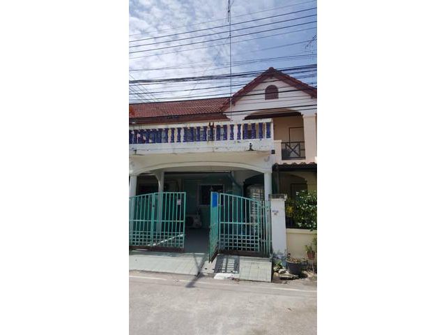 ทาวน์เฮ้าส์ 2 ชั้น 22 ตรว. ม.ริมทะเล3 เมืองชลบุรี