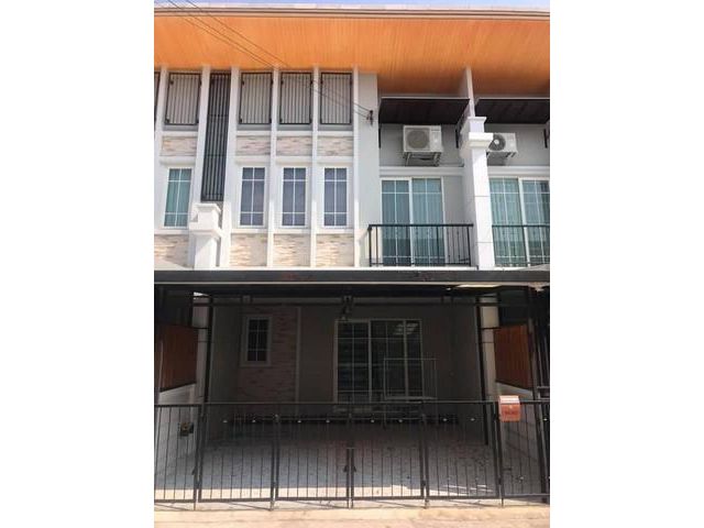 ขายทาวน์โฮมโกลเด้นทาวน์ ลาดพร้าว-เกษตรนวมินทร์