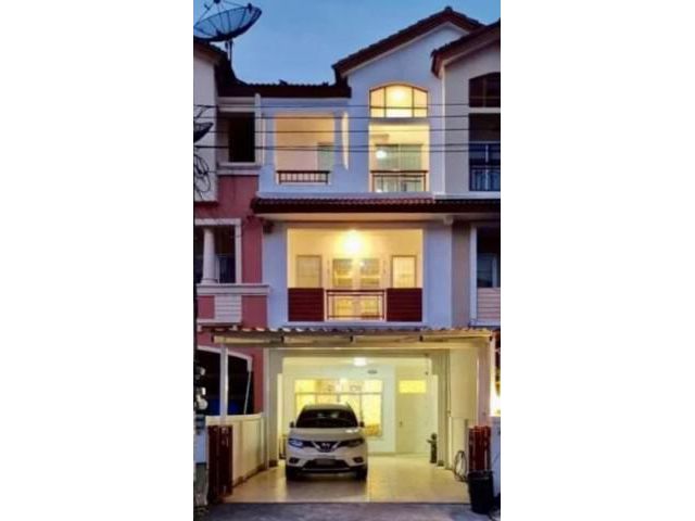 รหัสทรัพย์ B1169 บ้านทาวน์โฮม 3 ชั้น  หมู่บ้าน เดอะบัลโคนี่ โฮม