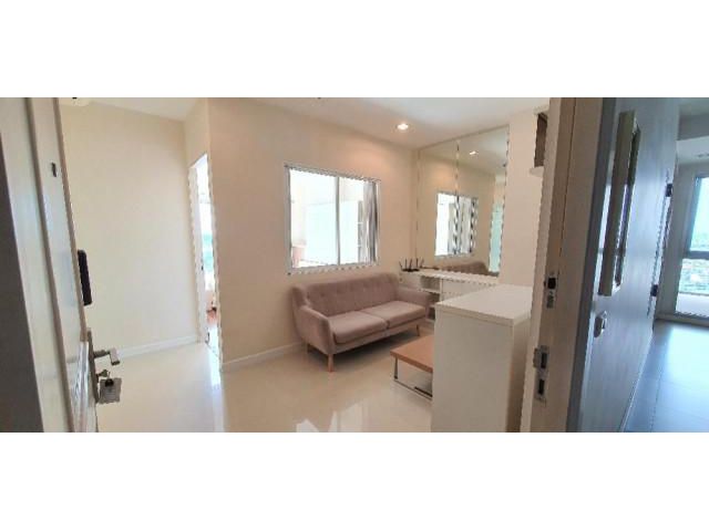 รหัสทรัพย์  9832 Q. House Condo Sathorn  ติด BTS กรุงธนบุรี