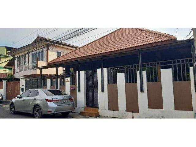 ให้เช่าบ้านเดี่ยวชั้นเดียวพร้อมอยู่ ถนนลาดปลาเค้า