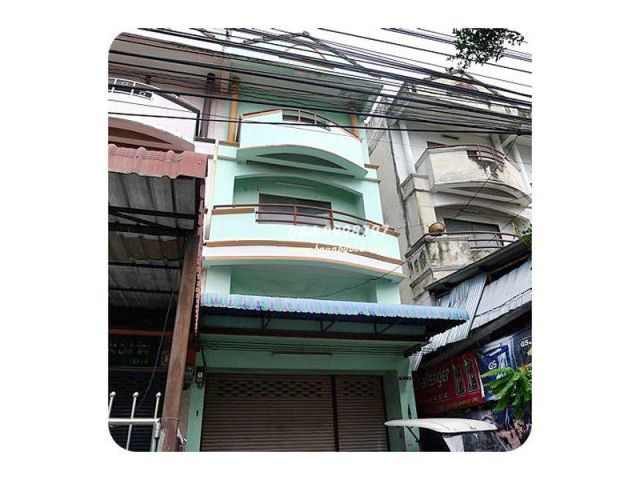 ขาย อาคารพาณิชย์ 3.5 ชั้น ติดถนนสวนผัก32