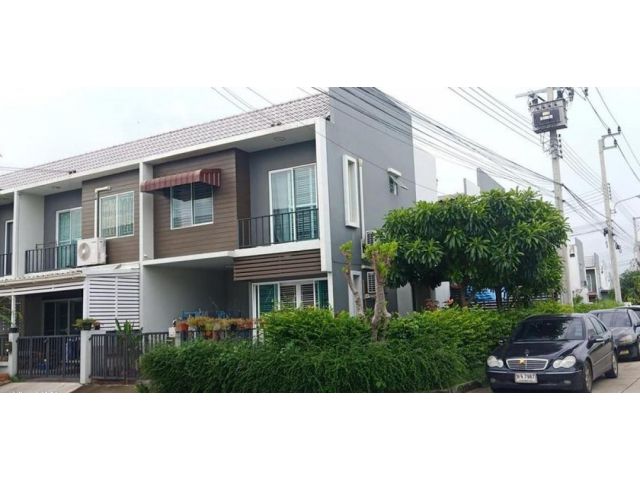 ทาวน์โฮม 2 ชั้น The Colors Leisure บางนา กม.8