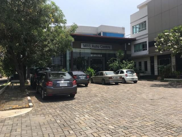 อาคารสำนักงาน 2 หลัง พร้อมโกดังเก็บของ ถ.พระราม 2