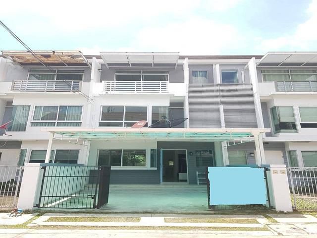 ทาวน์โฮม 3 ชั้น บ้านใหม่ พระราม 9-ศรีนครินทร์