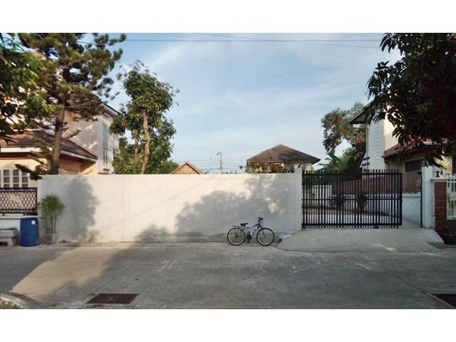 ขายที่ดิน 50 วา ถมแล้ว ซอยบางบอน 5 ในหมู่บ้านภราดร 1.7 ล้าน 0949263629