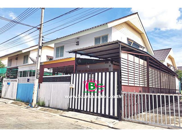 ทาวน์เฮาส์ 2 ชั้น โครงการ บ้านเอื้ออาทรบ้านสร้าง เฟส 2 เนื้อที่ 21 ตรว. ถนนสายเอเชีย-อยุธยา อ.บางปะอิน จ.อยุธยา