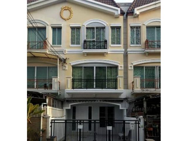 ให้เช่าทาวน์โฮม3ชั้นบ้านกลางเมืองศรีนครินทร์24