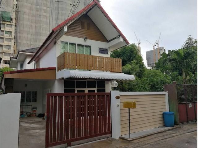 ให้เช่าบ้านเดี่ยว 2ชั้น ถนนพหลโยธิน ลาดพร้าว