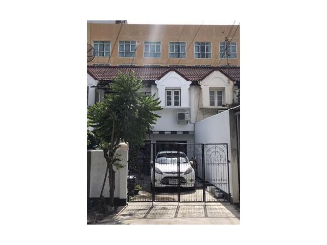 ขายทาวน์เฮ้าส์ 2 ชั้น ม.สุธาวัลย์ ถ.รามคำแหง65 วังทองหลาง ใกล้ม.รามคำแหง 05380