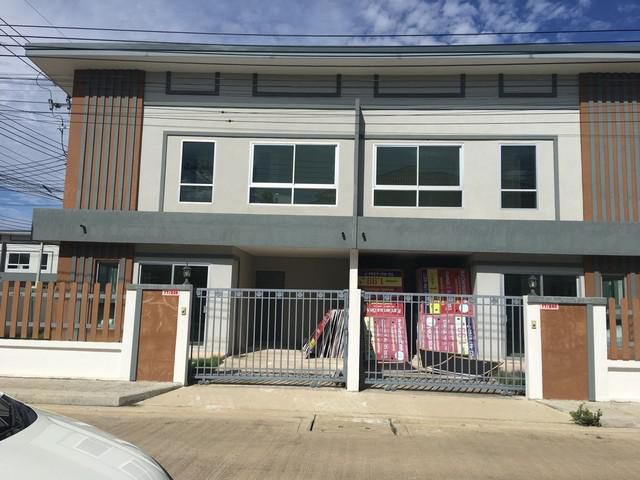 ขายบ้านแฝด 2 หลังติด Sintavee Grand Ville 70 ตร.วา