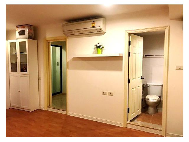 ขายคอนโด ลุมพินีเพลส  สะพานควาย ใกล้ BTS สะพานควาย ขนาด 32 ตรม ติดกับธนาคารออมสิน 1 ห้องนอน 1 ห้องน้ำ พร้อมเฟอร์นิเจอร์
