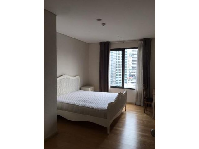 รหัสทรัพย์  2112 Villa Asoke  ใกล้MRT เพชรบุรี