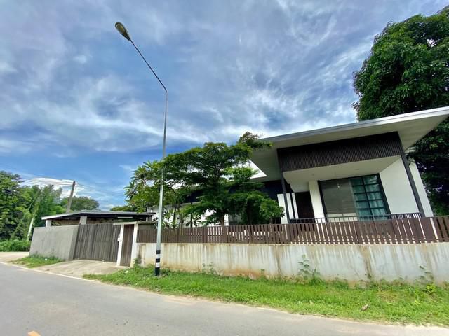 ขายบ้านเดี่ยวพร้อมที่ดิน บ้านสวย