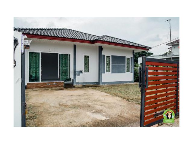 บ้านเดี่ยวซอยโคมทอง วา่รินชำราย ราคาเพียง 1.65 ล้านบาท