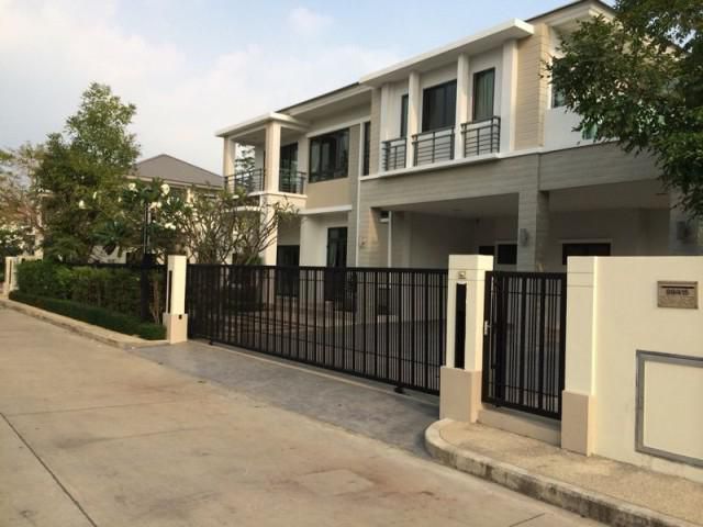 รหัสทรัพย์  2193 บ้าน หมู่บ้าน Perfect Master Piece ราชพฤกษ์   ใกล้ HomePro the cystal