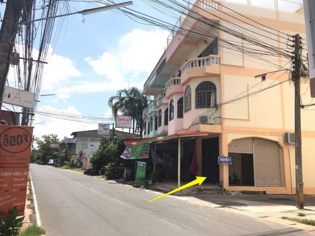 อาคารพาณิชย์ในซอยเทคโน  ราคา 2.5 ล้าน