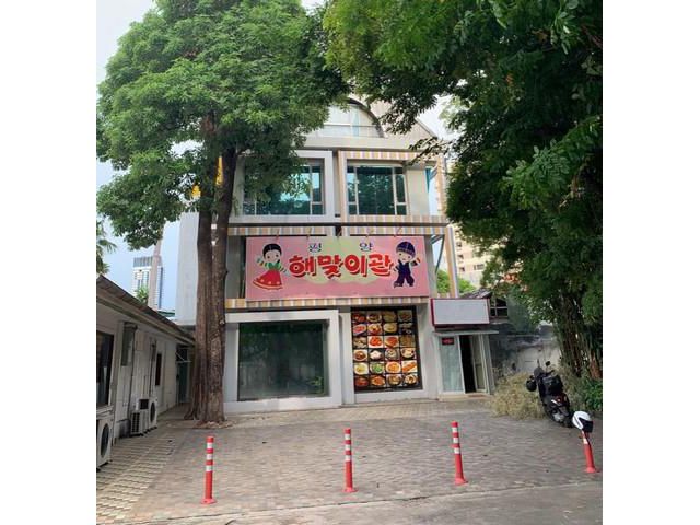 For Rent อาคาร 4 ชั้น ซอยสุขุมวิท 26 ย่านพร้อมพงษ์ ใกล้BTSพร้อมพงษ์