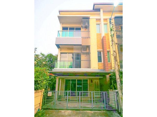 ขายบ้าน 3ชั้น ม.ทาวน์ พลัสเอ็กซ์ Town Plus X