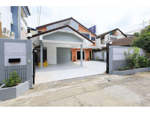 PP392ให้เช่าบ้านเดี่ยว 4 นอน 5 น้ำ จอดรถ 3 คัน ถนนรามคำแหง ซอย 78 HOUSE FOR RENT RAMKHAMENG SOI 78