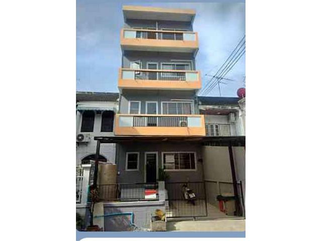 ให้เช่าทาวน์เฮ้าส์ 4ชั้น 10ห้องนอน ถนนนวมินทร์