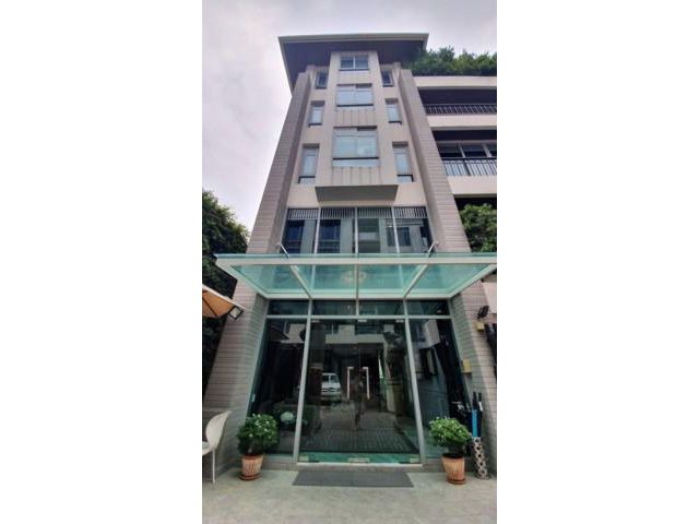 รหัสทรัพย์  2373 สำนักงาน ซอยทองหล่อ 23 (ถนนสุขุมวิท 55)