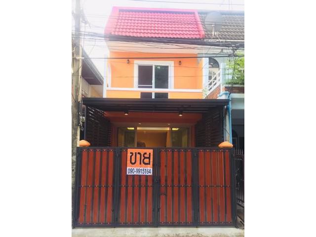 ขายทาวน์เฮ้าส์หมู่บ้าน เสนาวิลล่า84