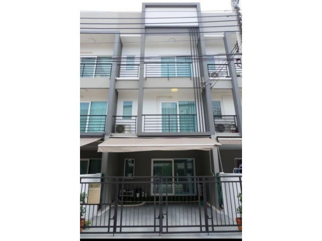 PP398ทาวน์โฮม 3 ชั้น บ้านกลางเมืองสวนหลวง