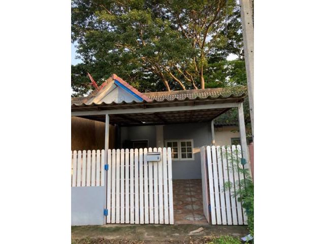 JST040907 ขายทาวน์เฮ้าส์ หลังโลตัส สาขาปากช่อง บ้านเพิ่งปรับปรุงใหม่